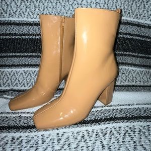 Lulus caramel boots, size 9